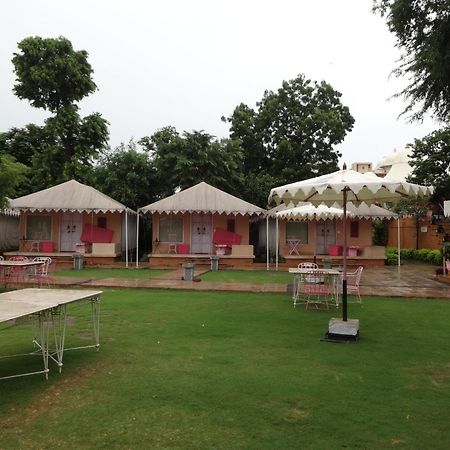 Raasleela Luxury Camp Hotel Udaipur Eksteriør billede