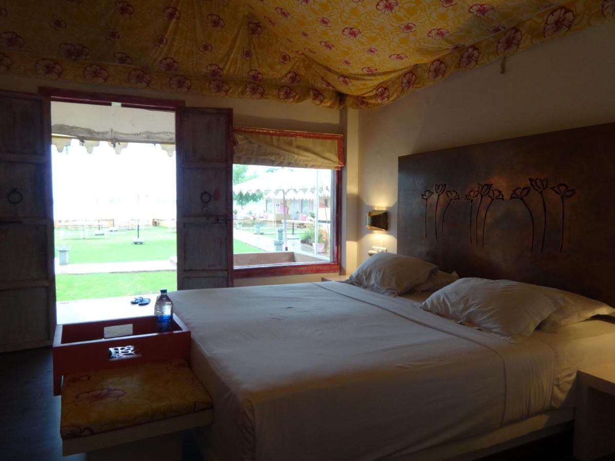 Raasleela Luxury Camp Hotel Udaipur Eksteriør billede